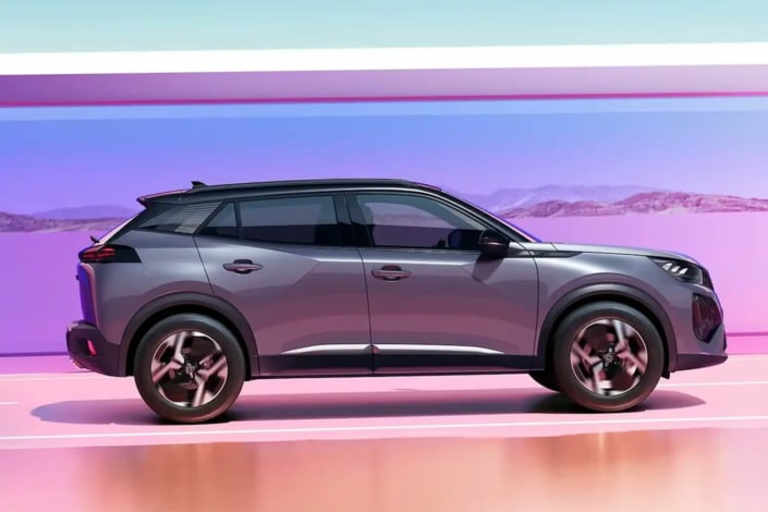 PEUGEOT 2008 4