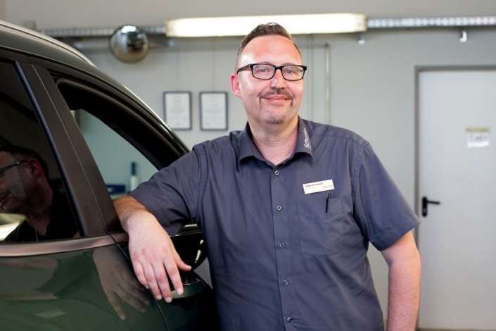Serviceberater, Serviceberaterin