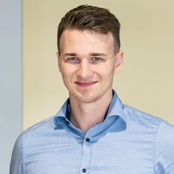 Team / Ansprechpartner 23 Julian Eberhardt